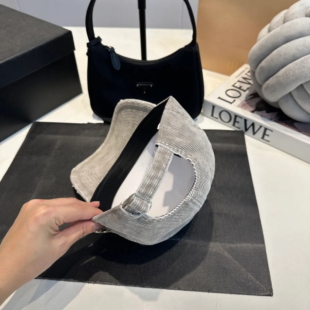 P50 Chrome Hearts 💓Early spring Korean style fashion retro distressed hole hat worn design versatile baseball cap peaked cap